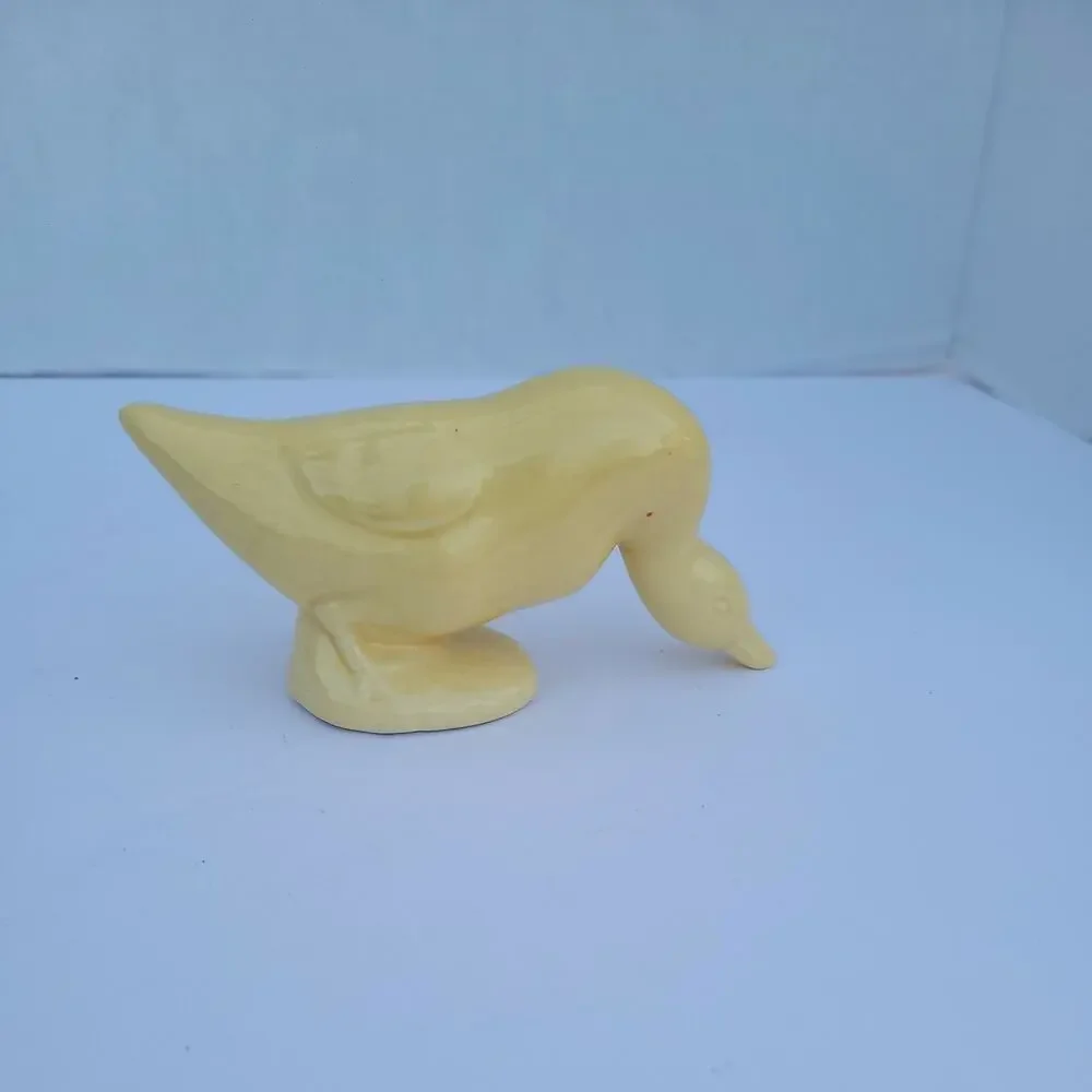 Vtg Ceramic Yellow Goose/Duck 2.5